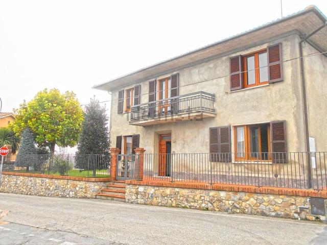 Appartamento in vendita di 347 m² in Via San Orsola