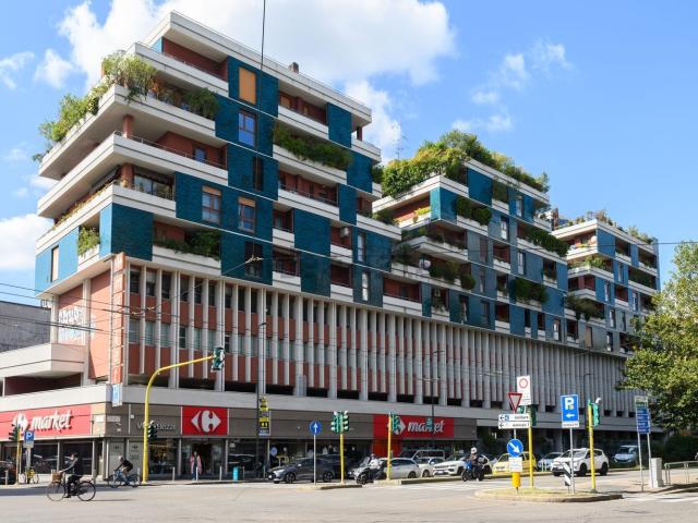 Appartamento in vendita di 348 m² in Viale Ergisto Bezzi, 2