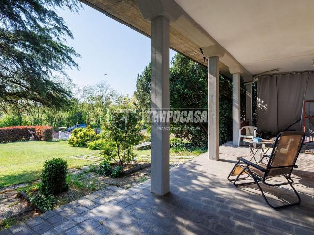 Appartamento in vendita di 348 m² in Strada Provinciale Traversetolo, 190