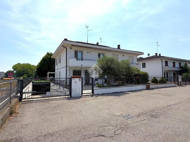 Appartamento in vendita di 350 m² in Via D. Bergamaschi, 2