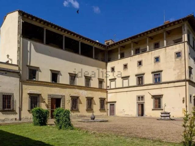 Appartamento in vendita di 350 m² in Via di Casignano