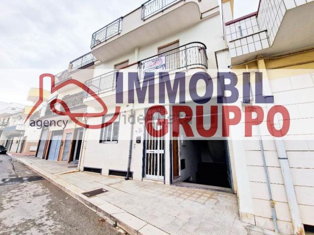 Appartamento in vendita di 350 m² in Via Lorenzo Serafino