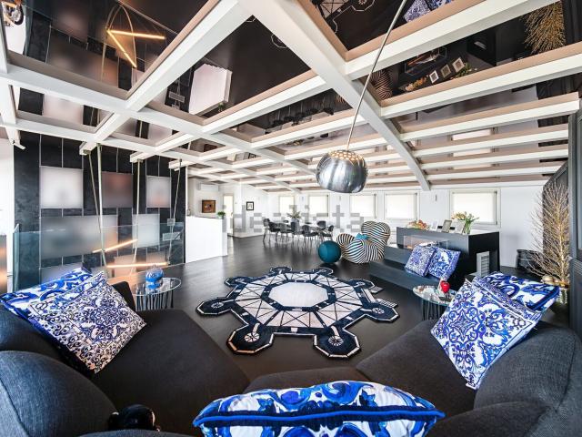 Appartamento in vendita di 350 m² in Via Mezzocolle, 19