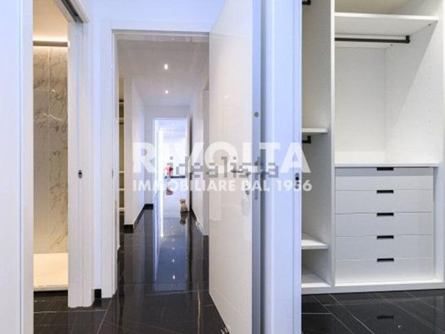Appartamento in vendita di 350 m² in Viale Giorgio Ribotta
