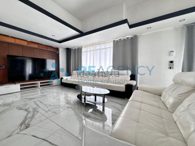 Appartamento in vendita di 352 m² in Via Camisana