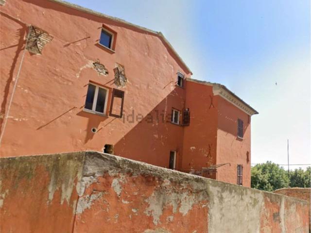 Appartamento in vendita di 352 m² in Via Fratelli Rosselli, 31