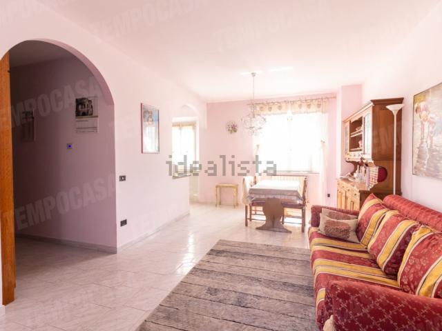 Appartamento in vendita di 356 m² in Via Francesco Petrarca, 38
