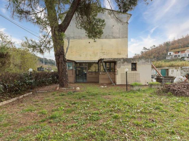 Appartamento in vendita di 356 m² in Via Tosco Romagnola Nord