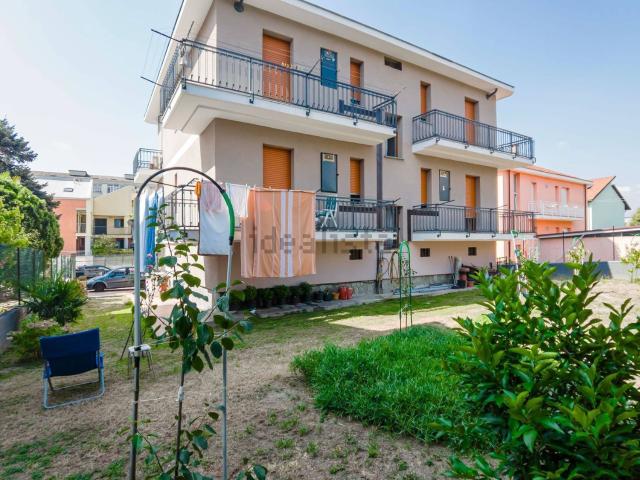 Appartamento in vendita di 357 m² in Via Alpi Carniche, 8