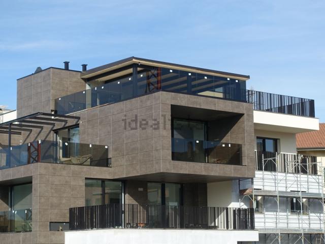 Appartamento in vendita di 357 m² in Via Giacomo Medici, 47