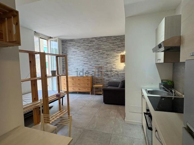 Appartamento in vendita di 35 m² in Via Cinquantenario