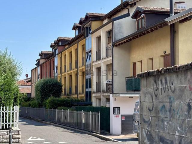 Appartamento in vendita di 35 m² in Via Emilio Rodegher, 15