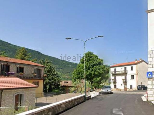 Appartamento in vendita di 360 m² in Via Fiume