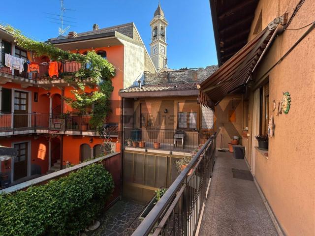 Appartamento in vendita di 360 m² in Via Locatelli, 5