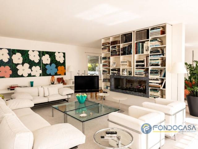 Appartamento in vendita di 360 m² in Viale delle Rimembranze