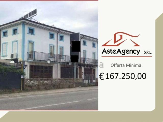 Appartamento in vendita di 360 m² in Località Madonnina di Prabiano, 11