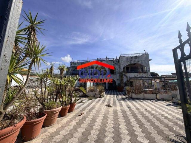 Appartamento in vendita di 361 m² in Via Cavalieri di Vittorio Veneto, 46