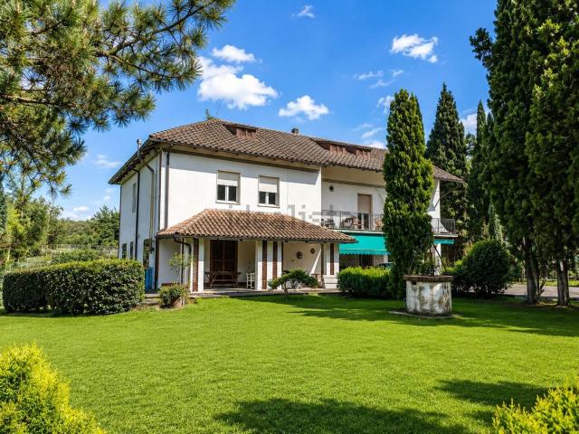 Appartamento in vendita di 362 m² in Strada di Morgnano, 7