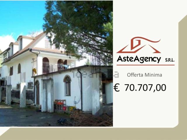 Appartamento in vendita di 364 m² in Piazza Vittorio Veneto, 5
