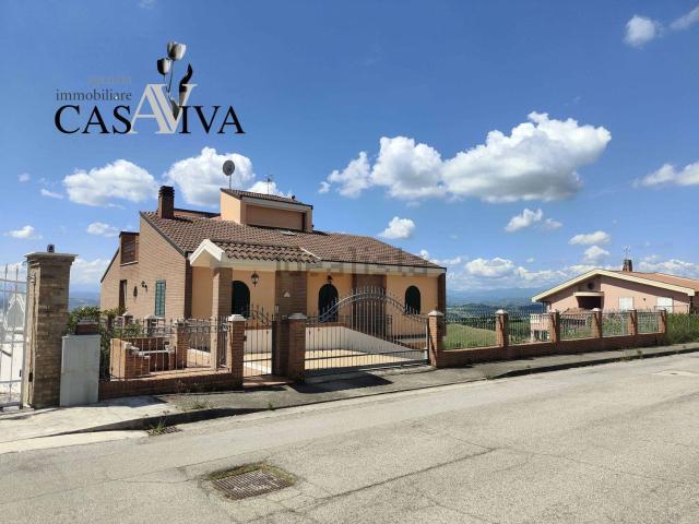 Appartamento in vendita di 365 m² in Via Dante Alighieri, 5