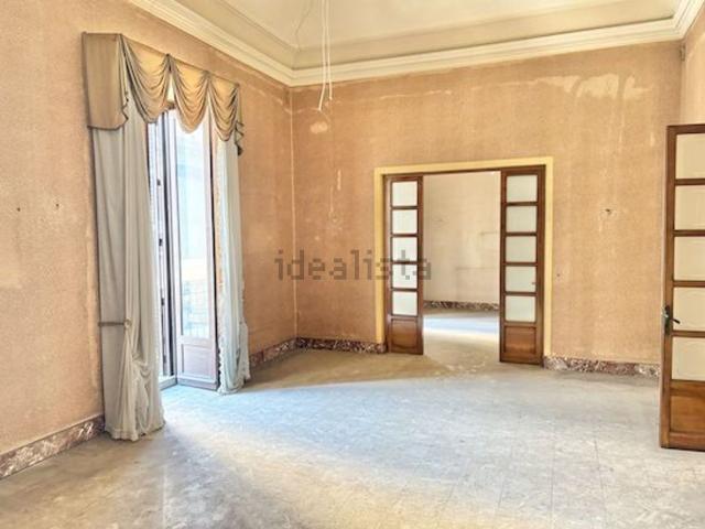 Appartamento in vendita di 365 m² in Via Etnea, 428
