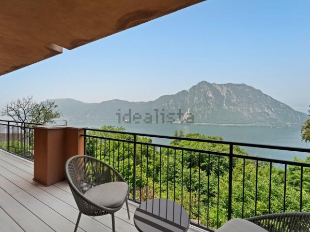 Appartamento in vendita di 368 m² in Via Totone