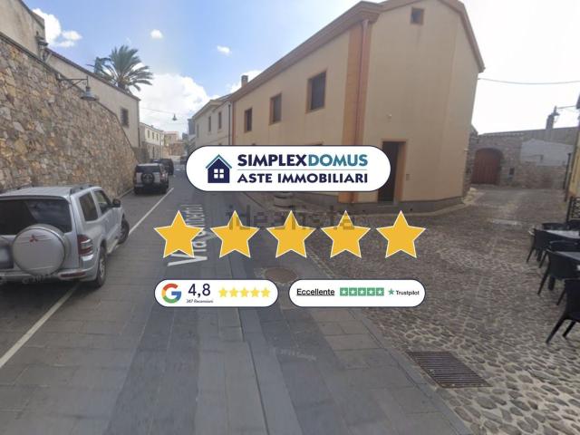 Appartamento in vendita di 368 m² in Vico V Umberto I