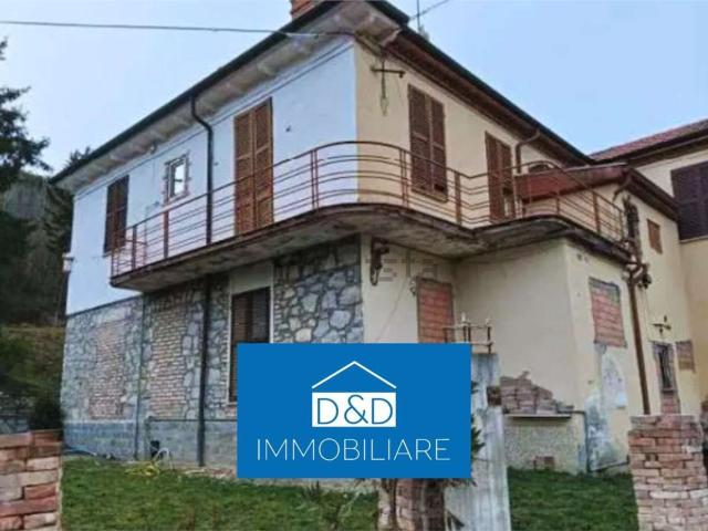 Appartamento in vendita di 368 m² in Frazione Garadassi, 5