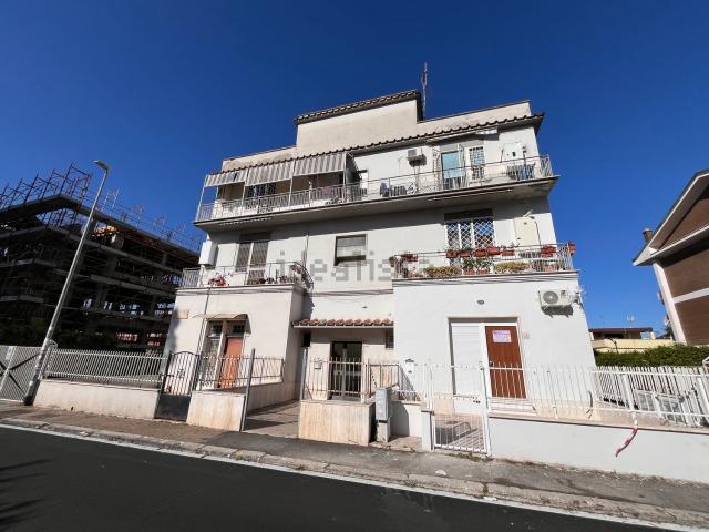 Appartamento in vendita di 36 m² in Via Giuseppe Rosati, 38