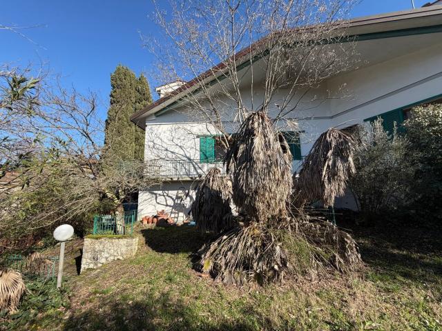 Appartamento in vendita di 370 m² in Via Cristina di Belgioioso