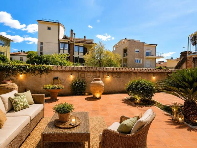 Appartamento in vendita di 370 m² in Via Gioacchino Belli