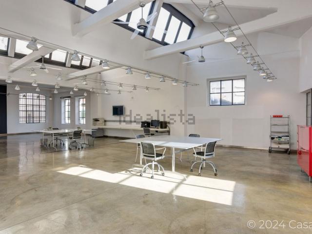 Appartamento in vendita di 370 m² in Via Luigi Persani, 12