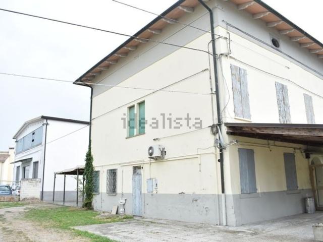 Appartamento in vendita di 370 m² in Via Statale