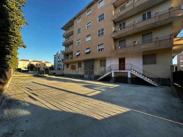 Appartamento in vendita di 373 m² in Corso Divisione Acqui