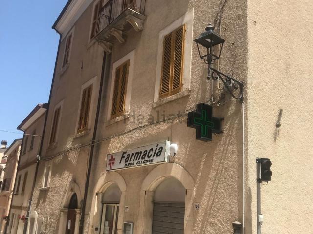 Appartamento in vendita di 380 m² in Corso umberto I