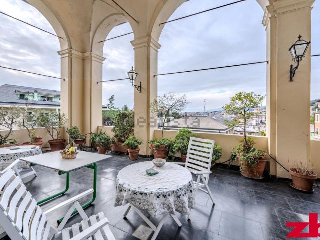 Appartamento in vendita di 381 m² in Via Romana di Quarto