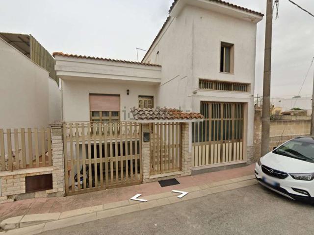 Appartamento in vendita di 382 m² in Viale F. Petrarca, 25