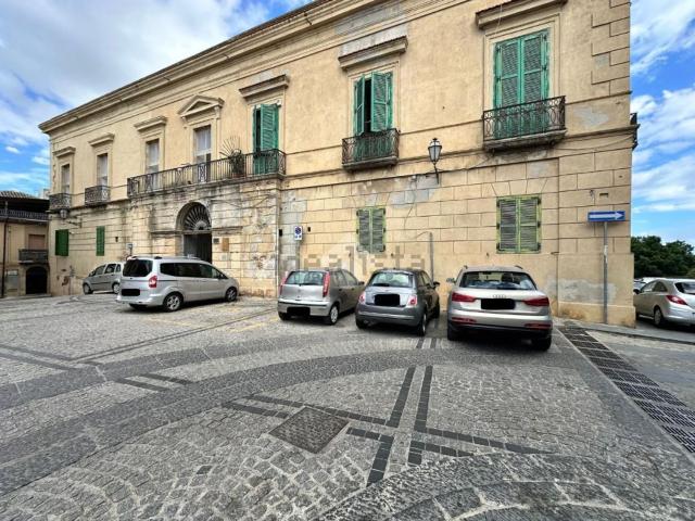 Appartamento in vendita di 385 m² in Piazza Castello, 20