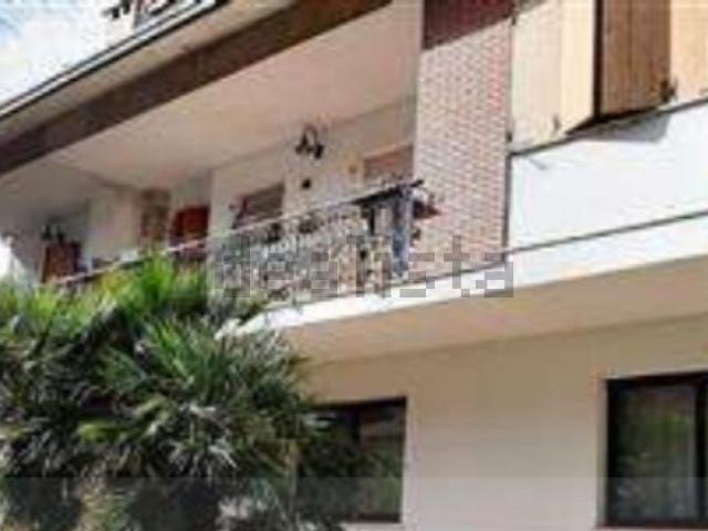 Appartamento in vendita di 386 m² in Via Castello