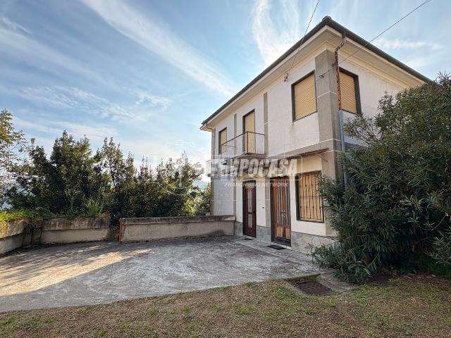 Appartamento in vendita di 386 m² in Via Asti