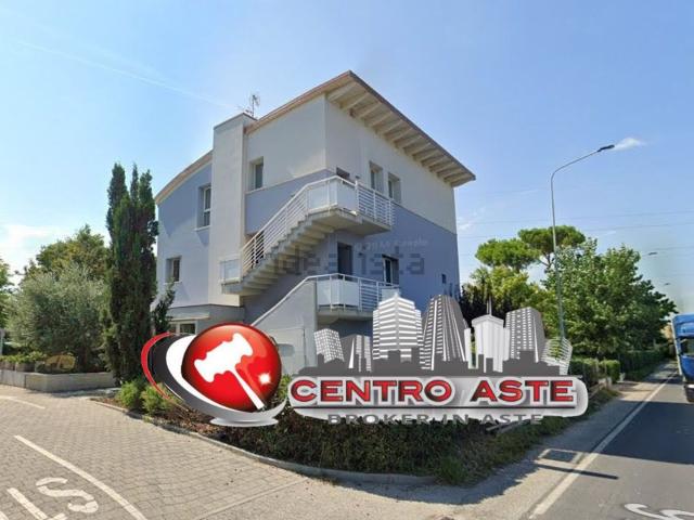 Appartamento in vendita di 386 m² in Viale Piceno