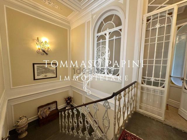 Appartamento in vendita di 388 m² in Viale Antonio Gramsci, 5