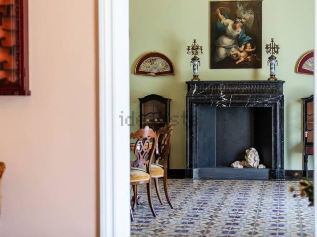 Appartamento in vendita di 389 m² in Corso Umberto I