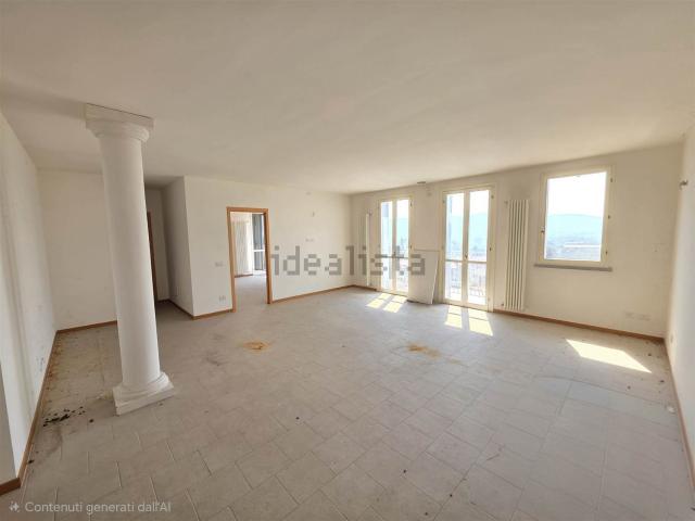 Appartamento in vendita di 392 m²