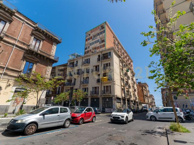 Appartamento in vendita in via antonino di sangiuliano 54, Catania