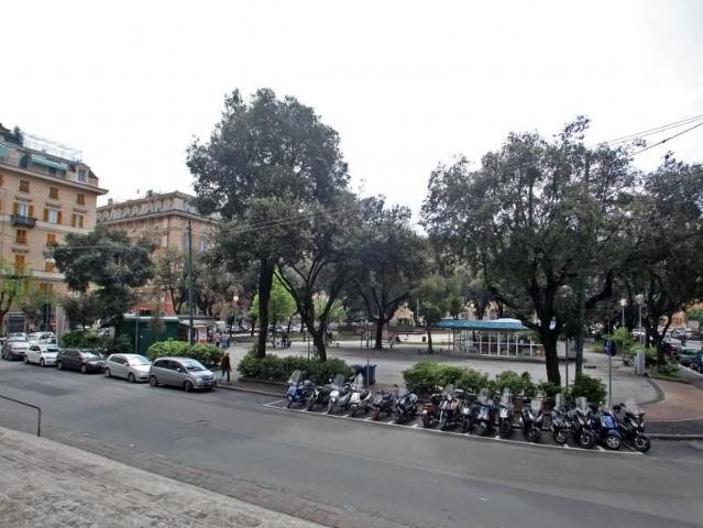 Appartamento in vendita in via giovanni torti 1, Genova