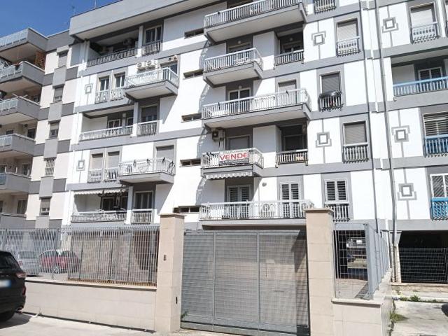 Appartamento in vendita in Via Francesco Pascazio, Japigia, Bari