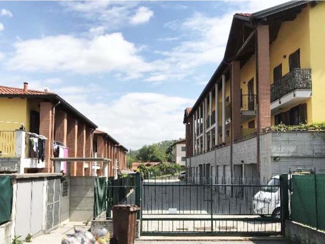 Appartamento in vendita in via leopardi 42, Vergiate