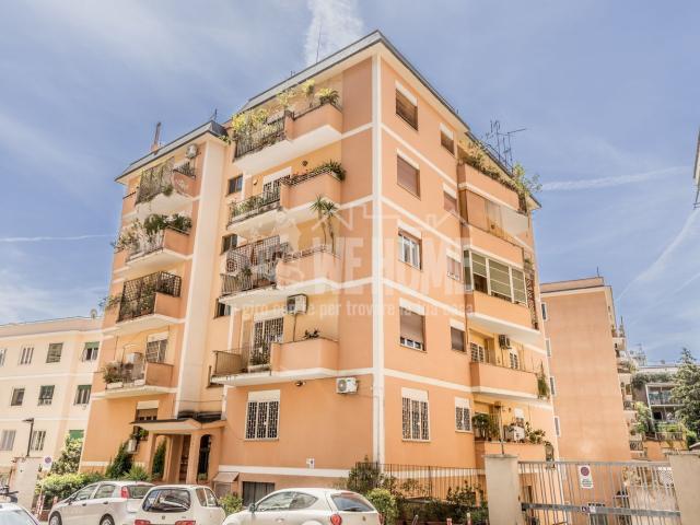 Appartamento in vendita in via via augusto mascheroni 0, Roma