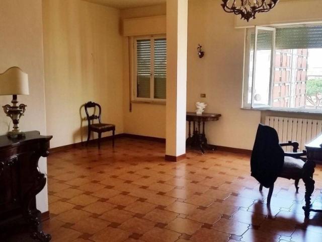 Appartamento in vendita, Massa centro